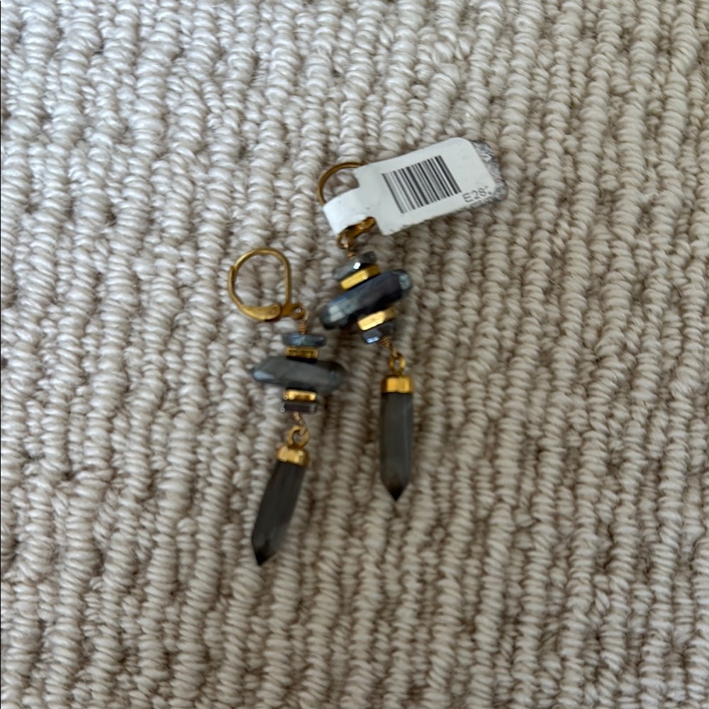 Elegant Gold and Gray Earrings